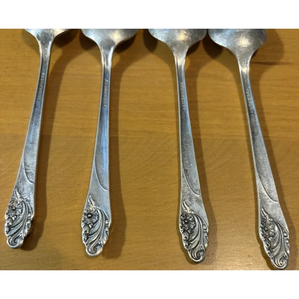 Lot of 4 Oneida Community Evening Star Silverplate Teaspoons 6 1/8